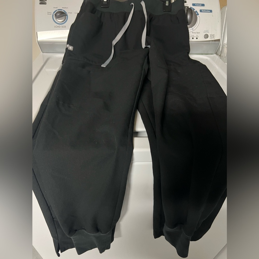 Figs jagger pants size Small